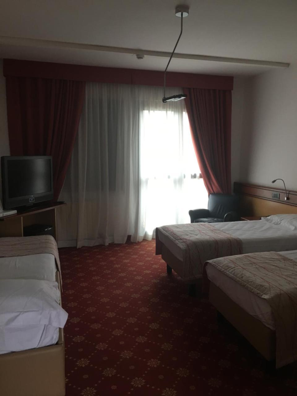Ch Hotel Giada Inn Arese Luaran gambar